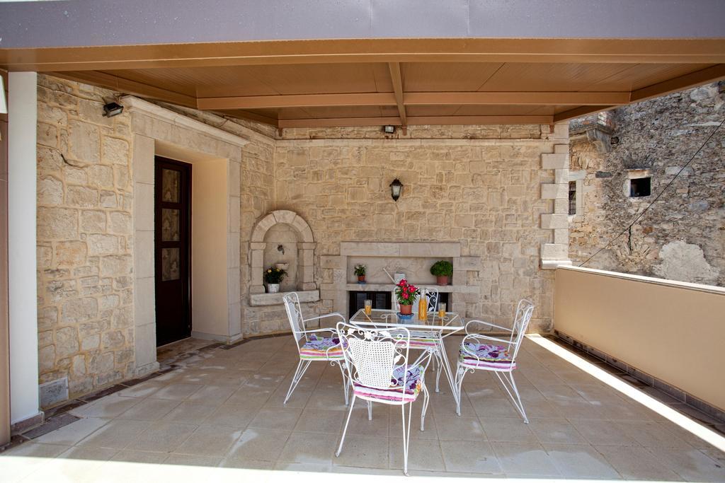 Villa Erontas Aryiroúpolis Exterior foto
